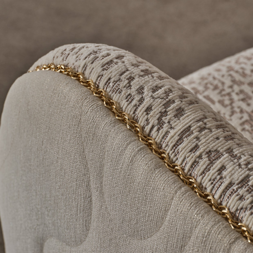 Sofa Biscotti Ivory Gold Finish Gineverra Collection By Michael Amini LFR-GNVA815-BSC-839