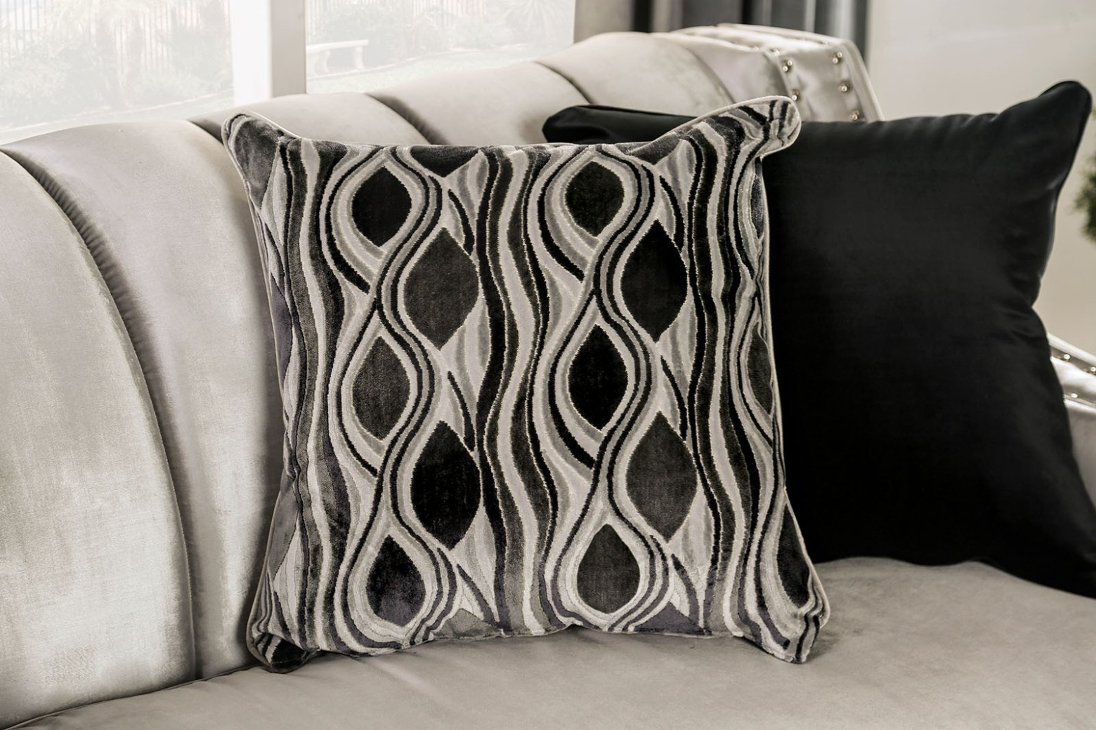 SM2686 Transitional Style Sofa & Loveseat Silver color Elicia Collection By Furniture of America