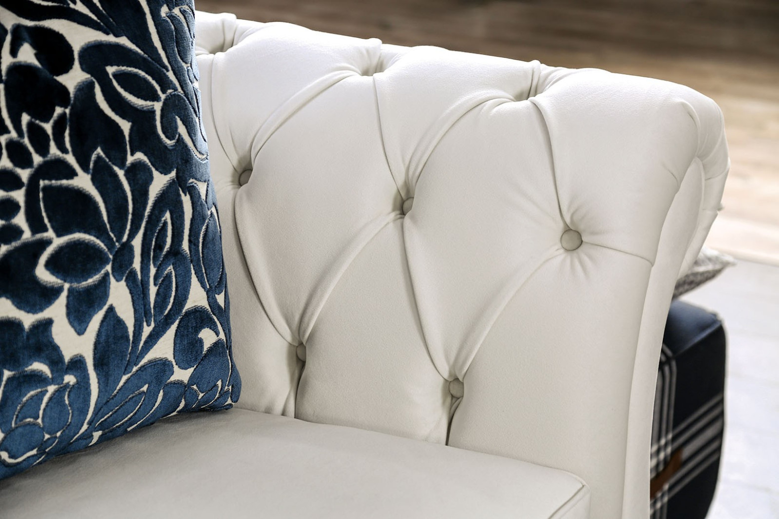 SM2228 Contemporary Style Sofa & Loveseat White Velvet Antoinette Collection By Furniture of America
