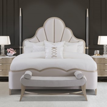 Queen Scalloped Poster Bed...