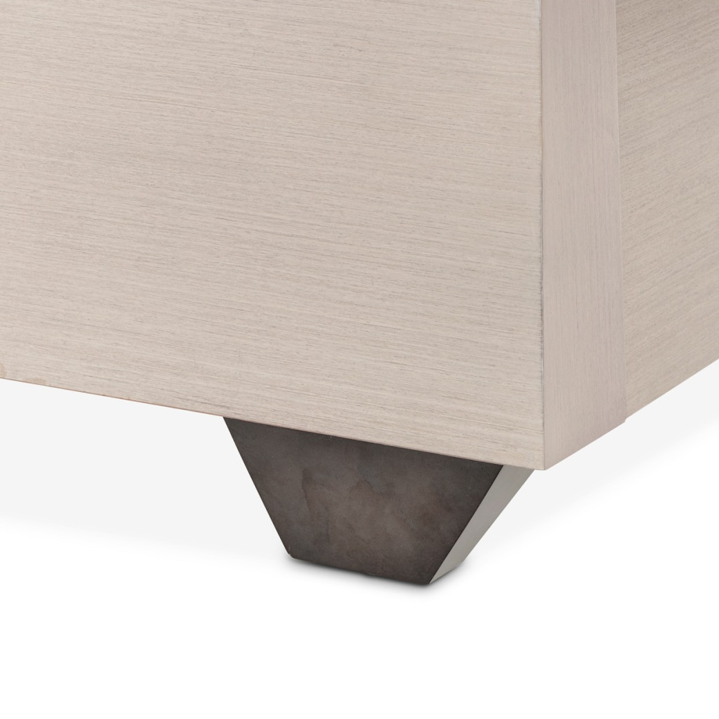 King Panel Bed Silver Mist Finish Fantosini Collection by Michael Amini 9091012QN3-823