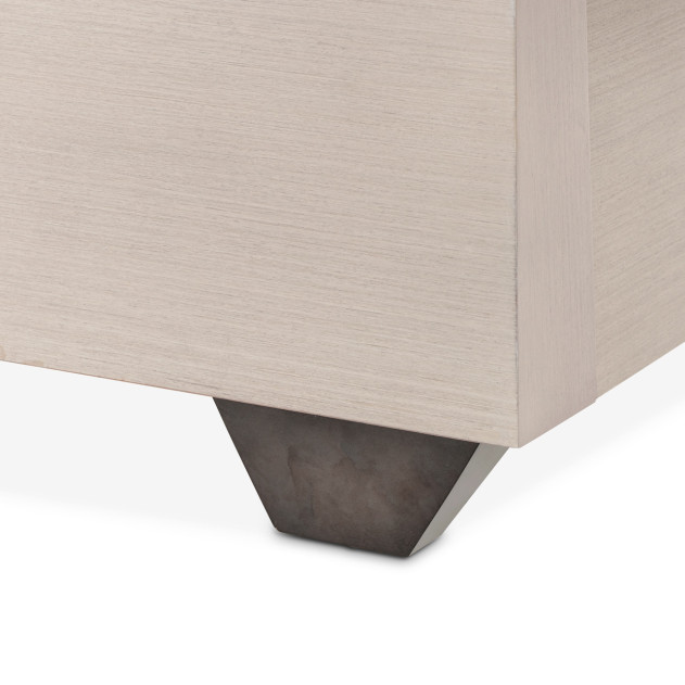 King Panel Bed Silver Mist Finish Fantosini By Michael Amini 9091014EK3-823