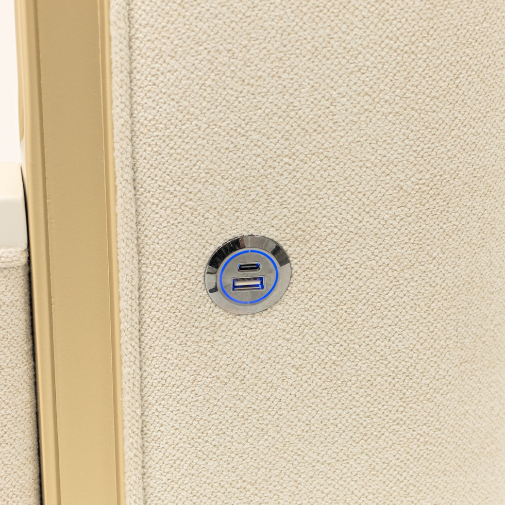 Queen Bed Light Champagne Finish Scotts square Collection by Michael Amini 9097000QN3-124