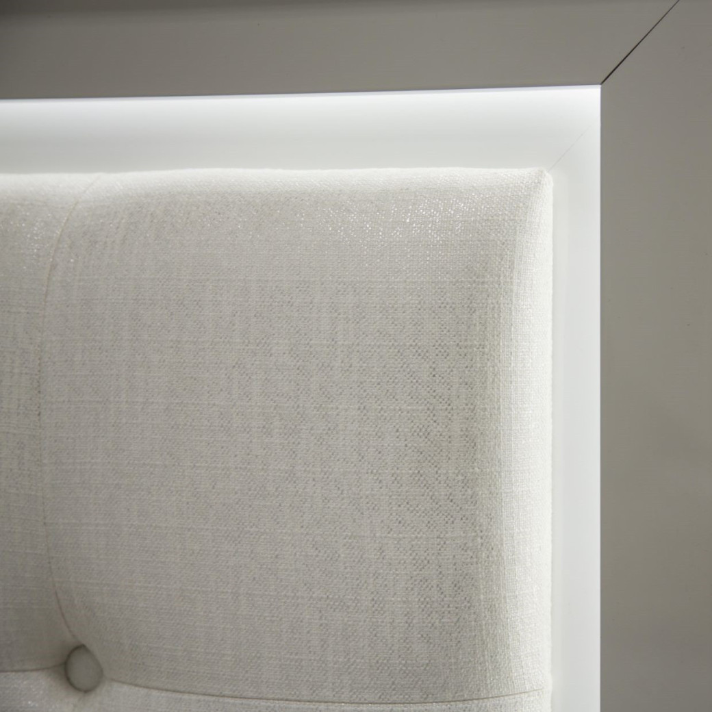 Queen Bed Cloud White Finish Sky Tower Collection by Michael Amini N9025600QN-108