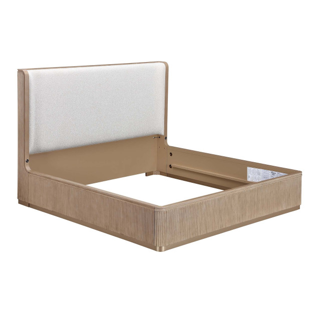 Queen Bed West Kensington - caramel Collection By Michael Amini 9096012QN3-147