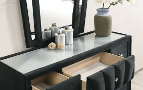 CM7164BK 5PC Queen Bedroom Set  Black Glam Style Carissa Collection By Furniture of America