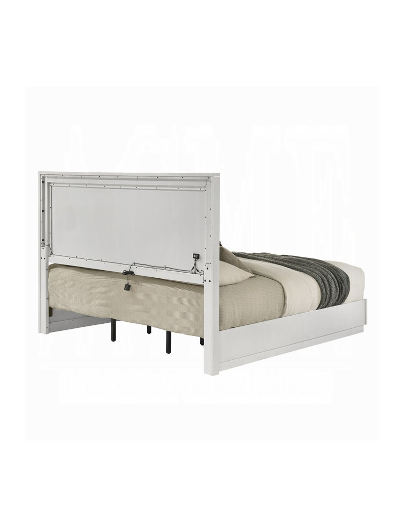 BD05882Q 5Pc Queen Bedroom Set White & Silver High Gloss Transitional Style Esther Collection By Acme Furniture