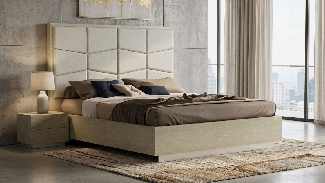 P108 Light Walnut Finish Queen Bed Contemporary Style by American Eagle Furniture