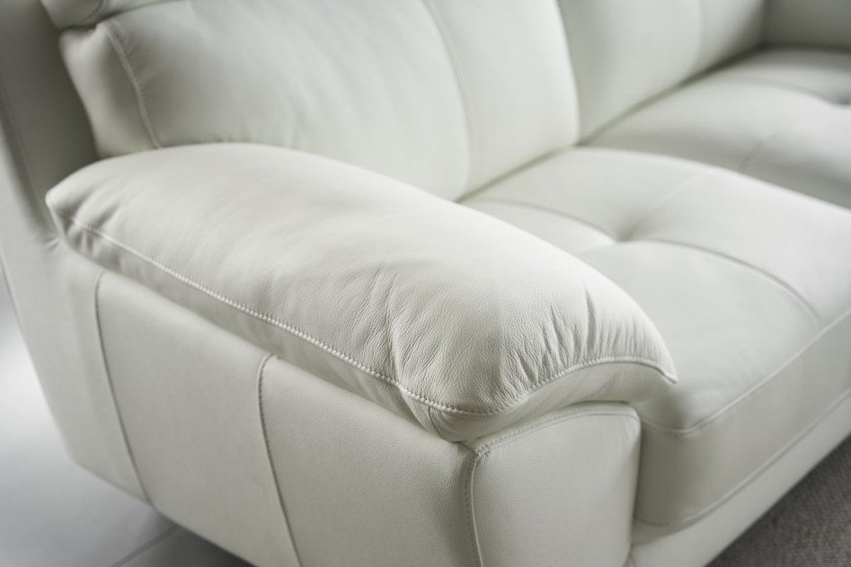 EK078 White Italian Leather Sofa & Loveseat Contemporary Style by American Eagle Furniture