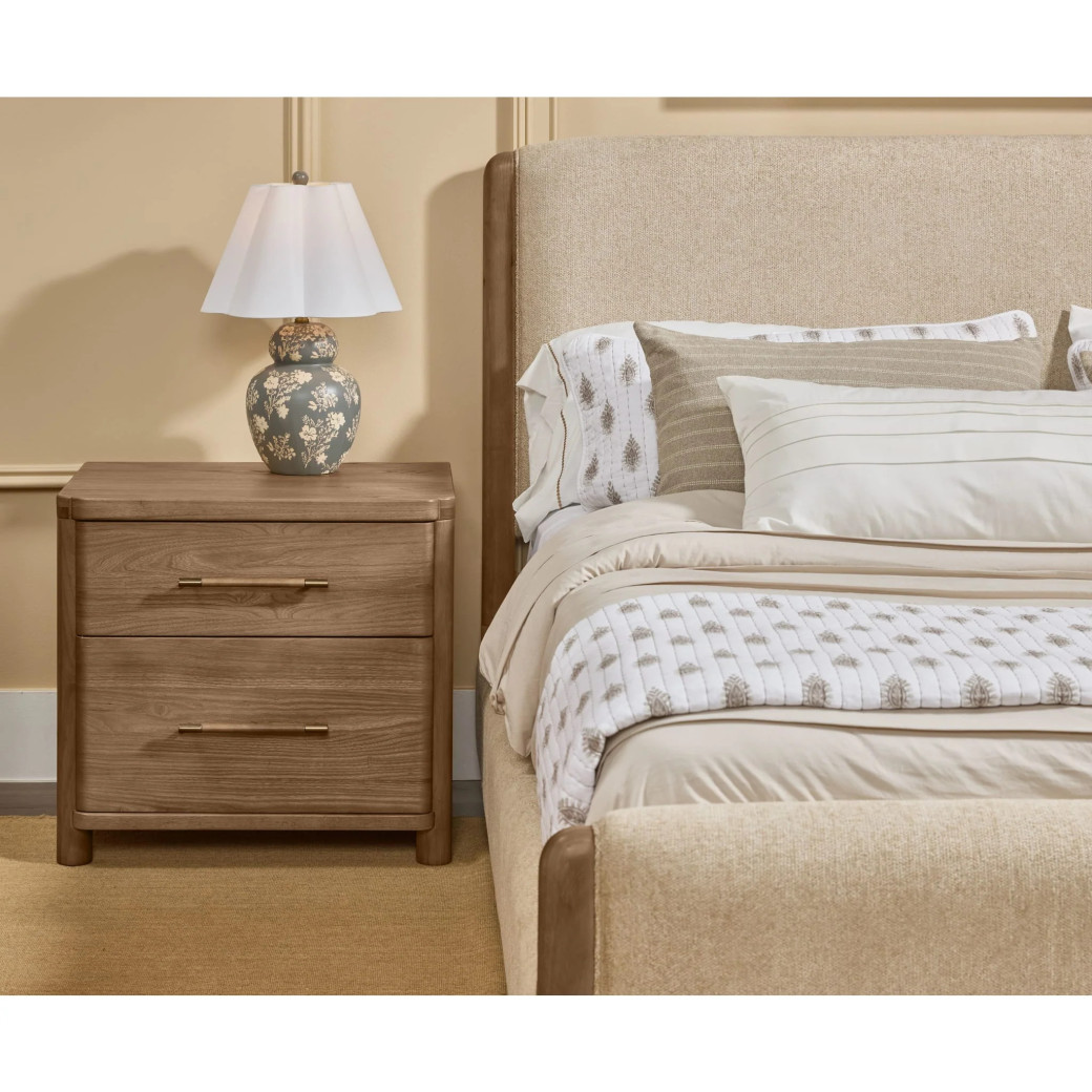 5PC Queen Bedroom Set Contemporary Style in Cabin Glow Finish – Hollis Collection by Modus Furniture