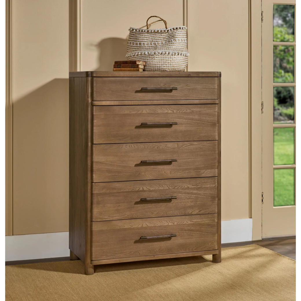 5PC Queen Bedroom Set Contemporary Style in Cabin Glow Finish – Hollis Collection by Modus Furniture