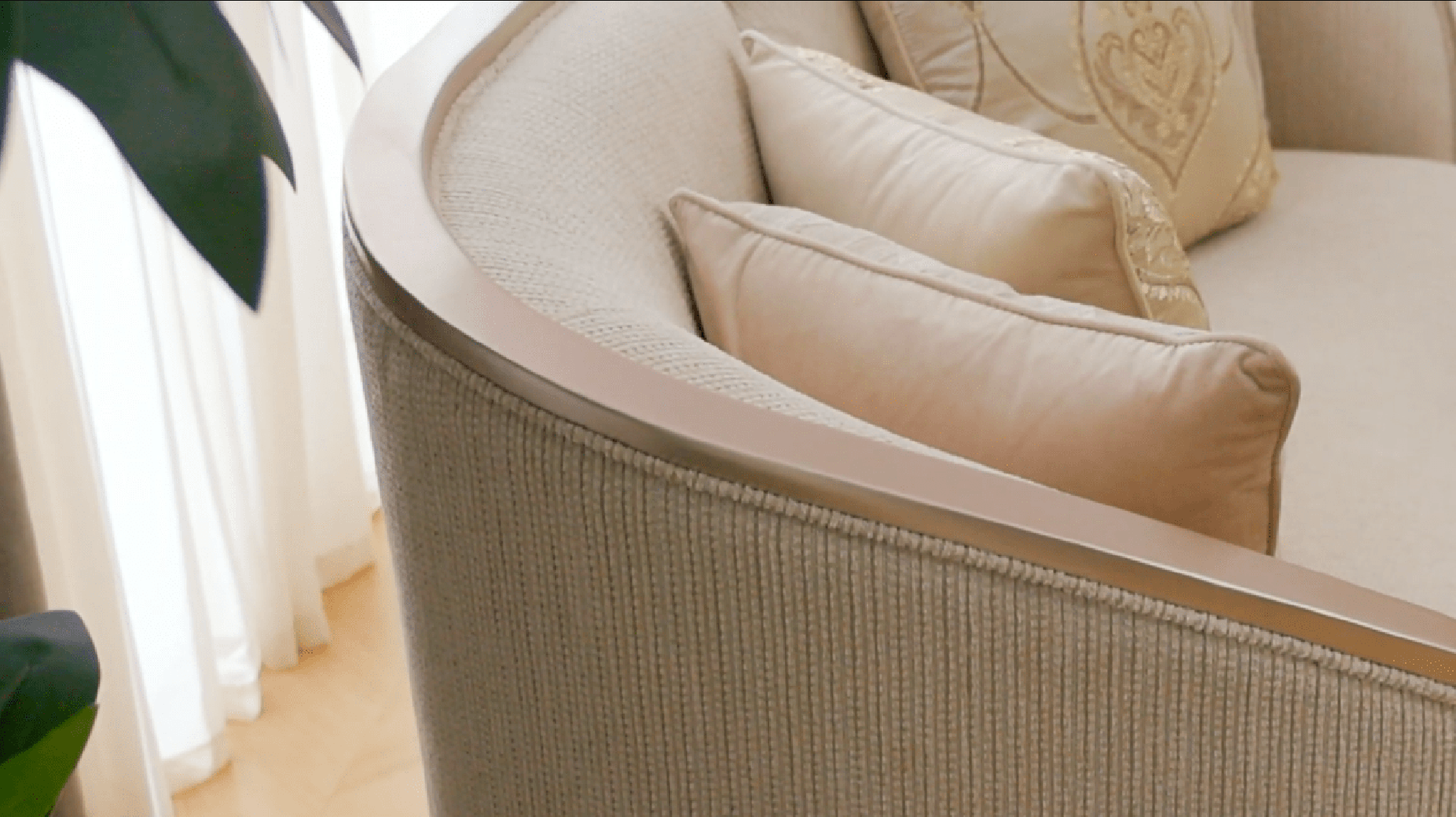 HD-7005 Victorian Sofa & Loveseat Set | Homey Design