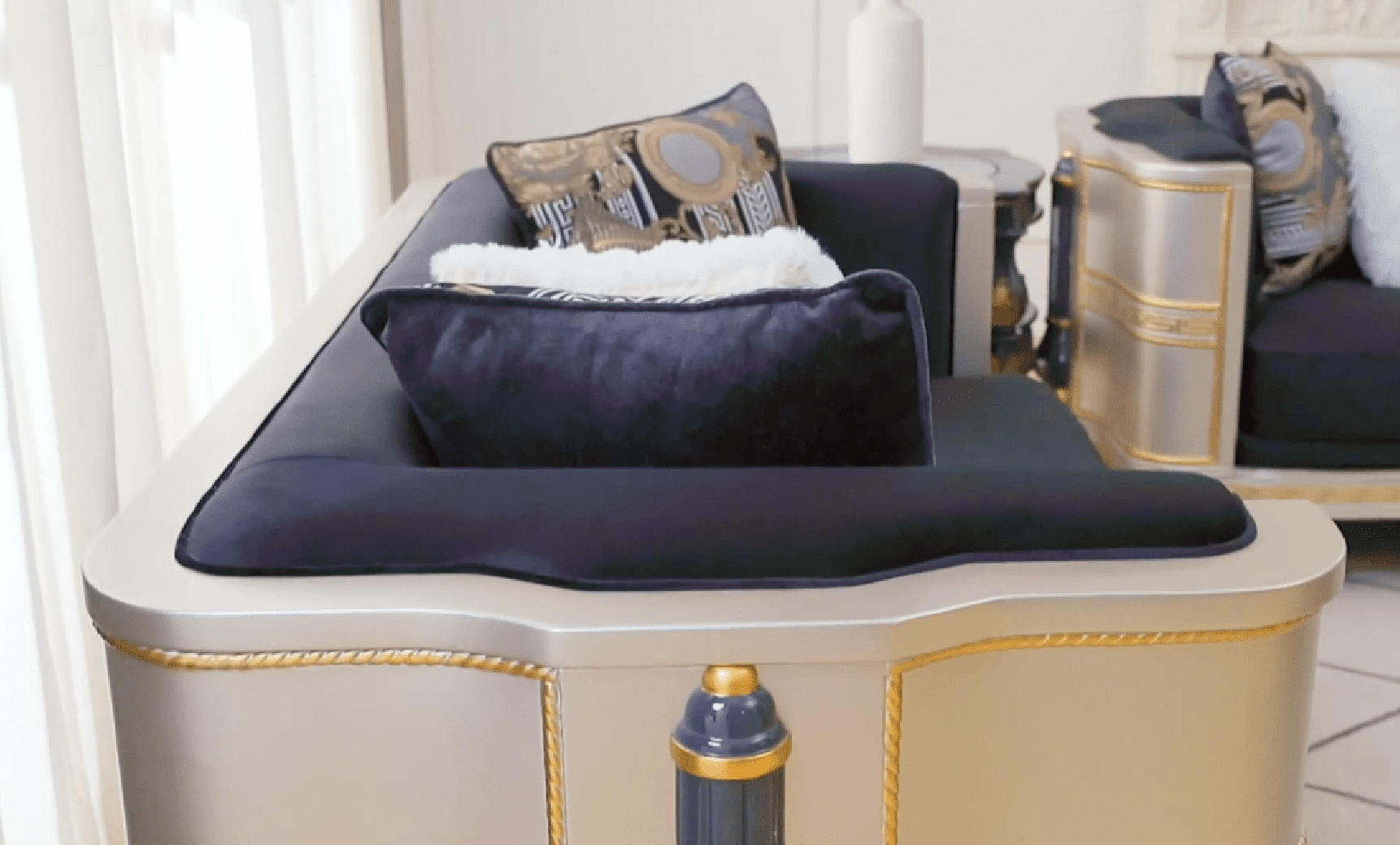 HD-9042 Luxury Contemporary Sofa & Loveseat | Homey Design