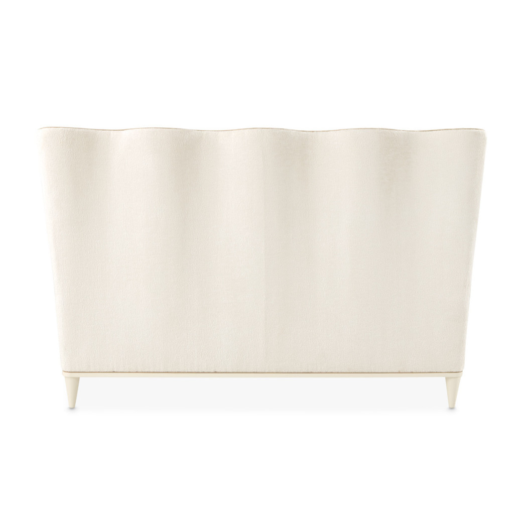 Queen Bed Creamy Pearl Finish La Terraza Collection By Michael Amini 9092000QN3-112