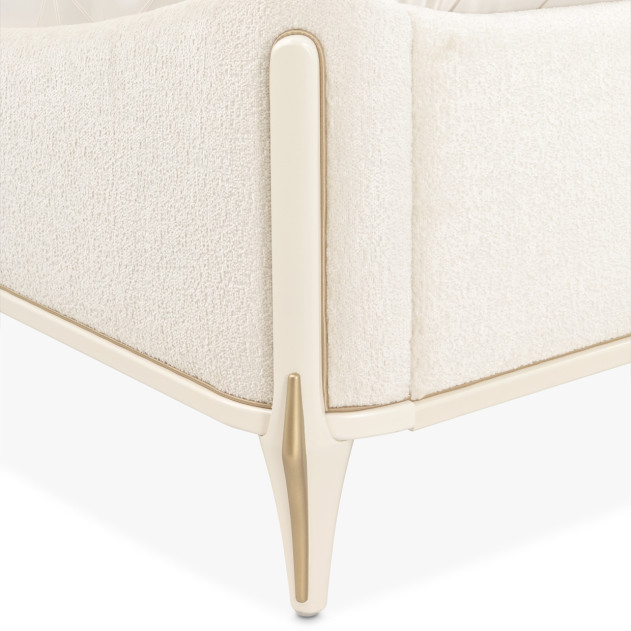 Queen Bed Creamy Pearl Finish La Terraza Collection By Michael Amini 9092000QN3-112