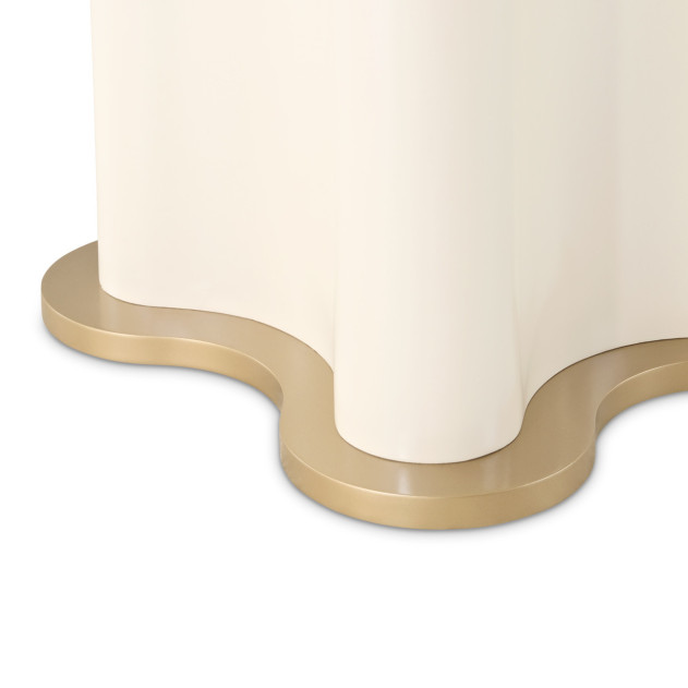 La Terrazza Round Dining Table – Creamy Pearl Finish by Michael Amini | 9092301-112