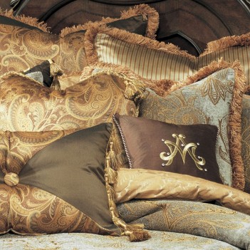 Michael Amini Elizabeth Comforter Bedding Set by Aico